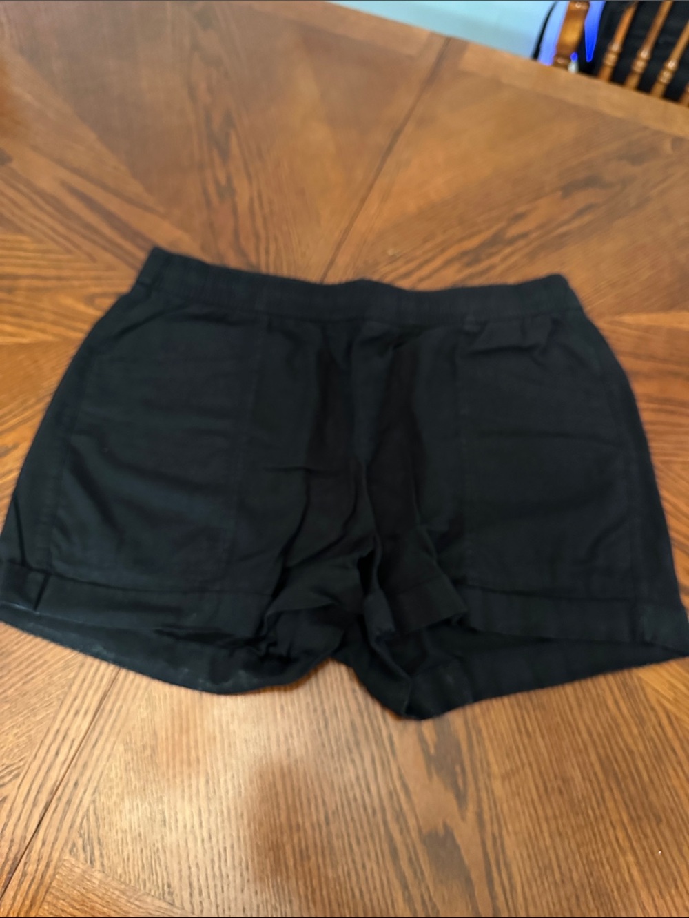Classic Linen Black Women's Pull-On Shorts